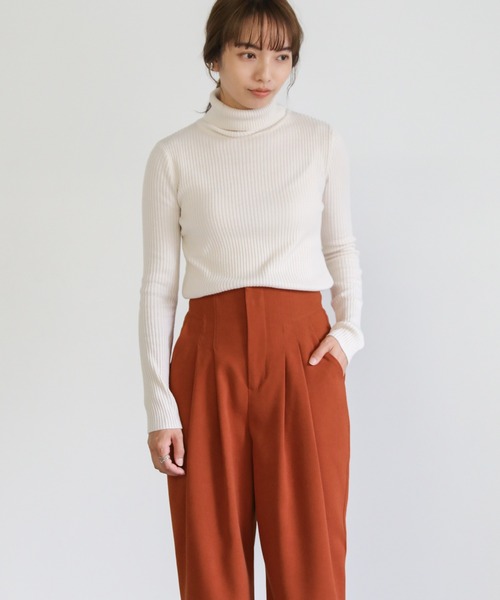 select MOCA(セレクトモカ)の「ハイウエストダブルタックパンツ(スラックス・レディース・テラコッタ/ブラック/ダークベージュ・FREE)」の12枚目の写真