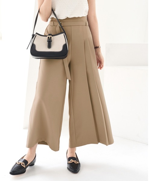CHAN ME（チャンミ）の「ベルト付サイドプリーツワイドパンツ（その他パンツ・レディース・ブラック/モカ・MEDIUM/LARGE）」の8枚目の写真