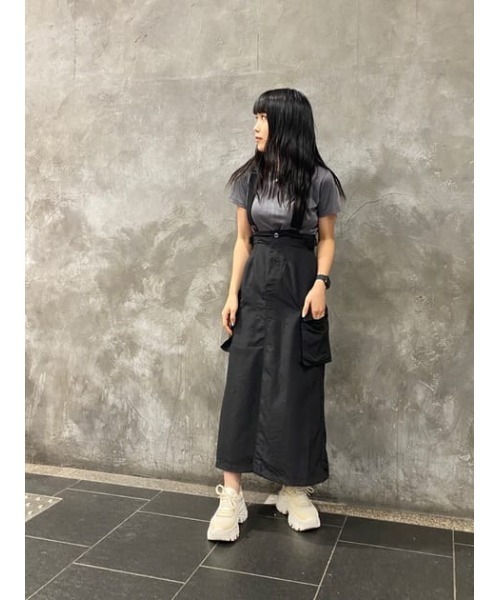 SLY（スライ）の「HW 2WAY WORK J/SK ハイウェスト ワーク ジャンパースカート（ジャンパースカート・レディース・ブラック/キャメル・1/2）」の17枚目の写真