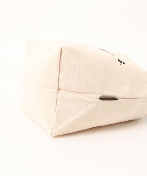 To b. by agnes b.(トゥービーバイアニエスベー)の「WR56 SAC ロゴミニトートバッグ(トートバッグ・レディース・ホワイト系その他・FREE)」の3枚目の写真