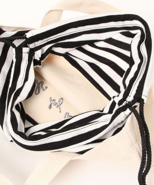 To b. by agnes b.(トゥービーバイアニエスベー)の「WR56 SAC ロゴミニトートバッグ(トートバッグ・レディース・ホワイト系その他・FREE)」の9枚目の写真