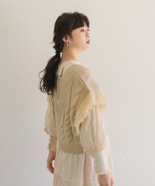 idem(イデム)の「fringe knit vest/フリンジニットベスト(ベスト・レディース・アイボリー/モカ・FREE)」の3枚目の写真