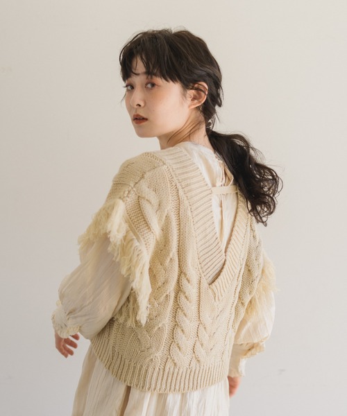 idem(イデム)の「fringe knit vest/フリンジニットベスト(ベスト・レディース・アイボリー/モカ・FREE)」の6枚目の写真