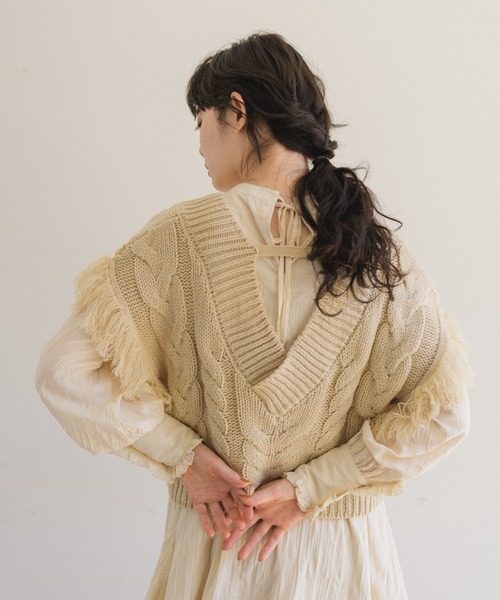 idem(イデム)の「fringe knit vest/フリンジニットベスト(ベスト・レディース・アイボリー/モカ・FREE)」の7枚目の写真