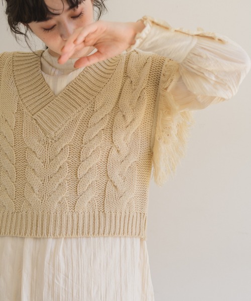 idem(イデム)の「fringe knit vest/フリンジニットベスト(ベスト・レディース・アイボリー/モカ・FREE)」の11枚目の写真