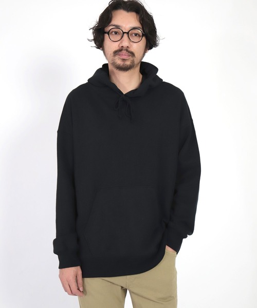 SPELLBOUND（スペルバウンド）の「[SPELLBOUND / スペルバウンド] ヘヴィ吊り裏毛 BIGスウェットパーカー（パーカー・メンズ・ブラック/ナチュラル/ブラウン・2/3）」の2枚目の写真