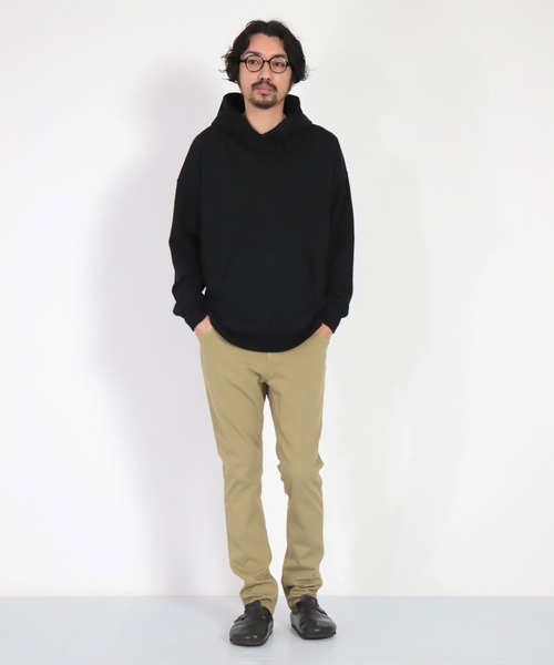 SPELLBOUND（スペルバウンド）の「[SPELLBOUND / スペルバウンド] ヘヴィ吊り裏毛 BIGスウェットパーカー（パーカー・メンズ・ブラック/ナチュラル/ブラウン・2/3）」の6枚目の写真