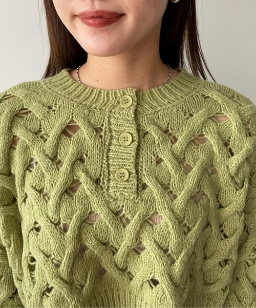 EPIMI E'PIMMY（エピミエピミー）の「２Wayケーブルメッシュクロップドプルオーバー（ニット/セーター・レディース・グリーン系その他/ブラック/オフホワイト・MEDIUM）」の7枚目の写真