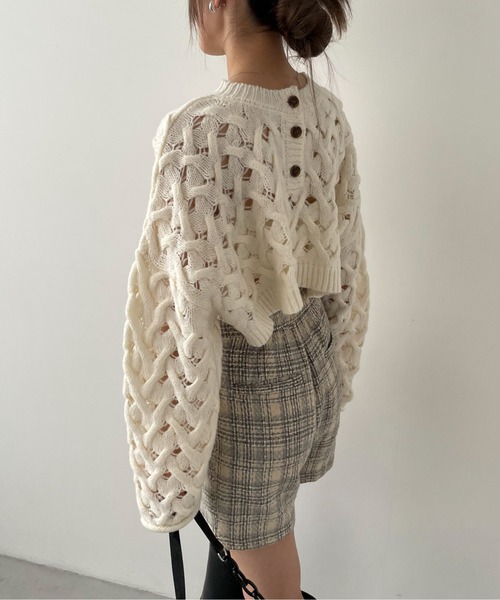 EPIMI E'PIMMY（エピミエピミー）の「２Wayケーブルメッシュクロップドプルオーバー（ニット/セーター・レディース・グリーン系その他/ブラック/オフホワイト・MEDIUM）」の22枚目の写真