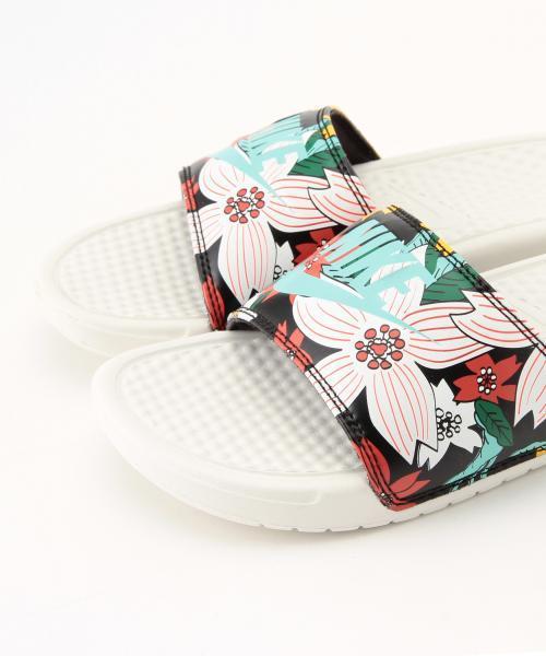 NIKE（ナイキ）の「NIKE / ベナッシ JDI プリント（618919)（サンダル・レディース・ブラック/レッド・25/23/24）」の4枚目の写真