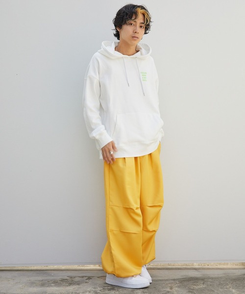 PBLIM(ページボーイリム)の「PAGEBOYLIM/カラーロゴフーディー(パーカー・レディース・ネイビー/オフホワイト・MEDIUM/LARGE)」の7枚目の写真
