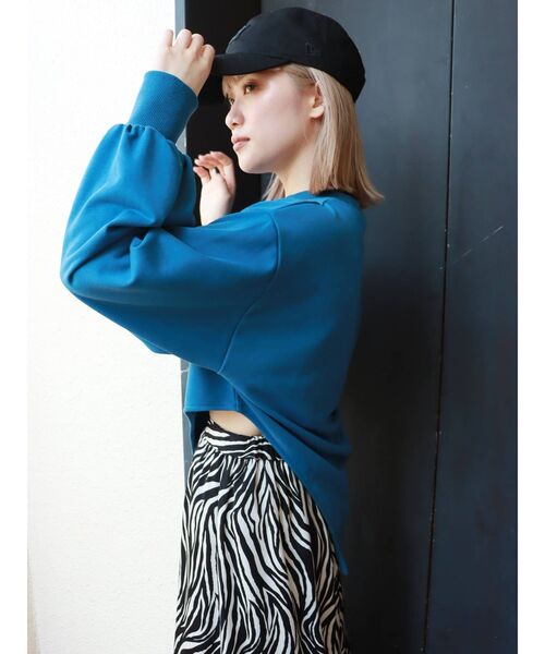 MURUA(ムルーア)の「ヘムカットアシメプルオーバー(Tシャツ/カットソー・レディース・ブラック/ブルー・FREE)」の19枚目の写真