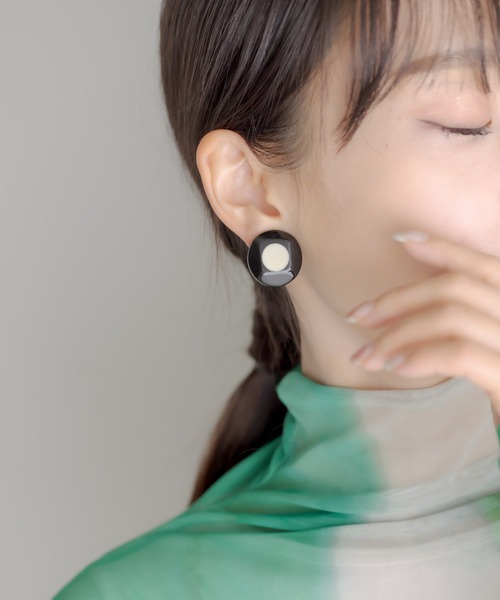 MARION GODART(マリオンゴダール)の「【MARION GODART(マリオンゴダール)】サークルドットイヤリング(イヤリング・レディース・ブラック/ボルドー/グリーン系その他2・FREE)」の14枚目の写真