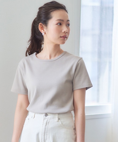 titivate(ティティベイト)の「クルーネックコットンカットソーTシャツ(Tシャツ/カットソー・レディース・ベージュ/パープル/ブラック/グレー/オフホワイト・S/M/L)」の11枚目の写真