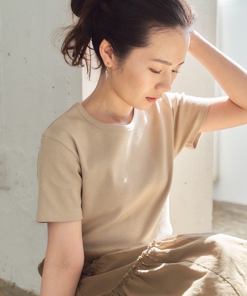 titivate(ティティベイト)の「クルーネックコットンカットソーTシャツ(Tシャツ/カットソー・レディース・ベージュ/パープル/ブラック/グレー/オフホワイト・S/M/L)」の13枚目の写真