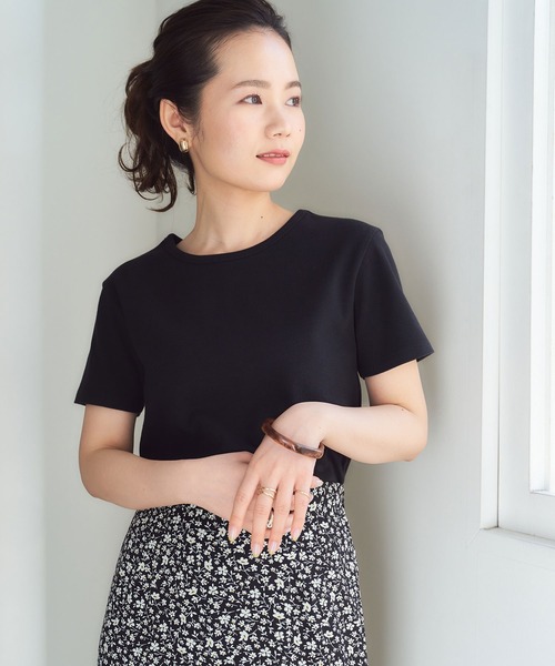 titivate(ティティベイト)の「クルーネックコットンカットソーTシャツ(Tシャツ/カットソー・レディース・ベージュ/パープル/ブラック/グレー/オフホワイト・S/M/L)」の9枚目の写真