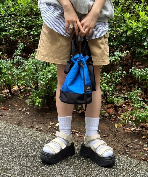 FREAK'S STORE(フリークスストア)の「GREGORY × FREAK'S STORE/グレゴリー 別注LANTAN/別注ランタンバッグ(ショルダーバッグ)(ショルダーバッグ・レディース・ブラック/レッド/ブルー・ONE SIZE)」の5枚目の写真