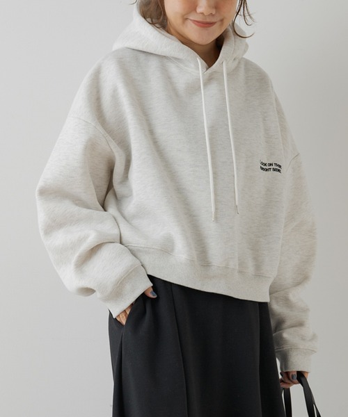 PUAL CE CIN（ピュアルセシン）の「ロゴ刺繍ショート丈パーカー／フーディー（パーカー・レディース・サックスブルー/トップグレー・FREE）」の11枚目の写真