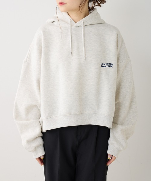 PUAL CE CIN（ピュアルセシン）の「ロゴ刺繍ショート丈パーカー／フーディー（パーカー・レディース・サックスブルー/トップグレー・FREE）」の17枚目の写真