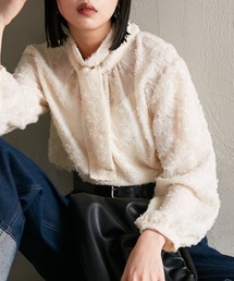 バックリボンカットジャガードブラウス ［Soiunique］