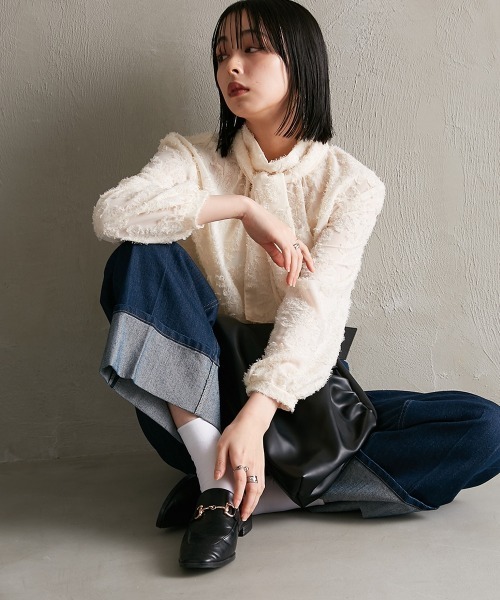 バックリボンカットジャガードブラウス ［Soiunique］（シャツ