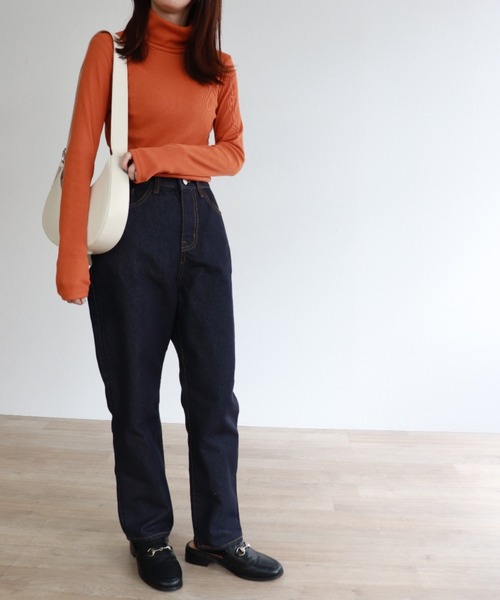 ISOOK（アイスー）の「【ZOZO限定】Multi color rib turtle  / マルチカラーリブタートル（Tシャツ/カットソー・レディース・オレンジ/モカ/イエロー/ネイビー/ホワイト・FREE）」の17枚目の写真