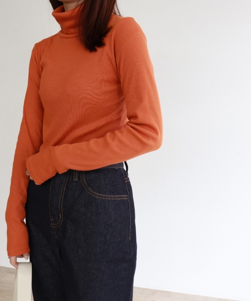 ISOOK（アイスー）の「【ZOZO限定】Multi color rib turtle  / マルチカラーリブタートル（Tシャツ/カットソー・レディース・オレンジ/モカ/イエロー/ネイビー/ホワイト・FREE）」の16枚目の写真
