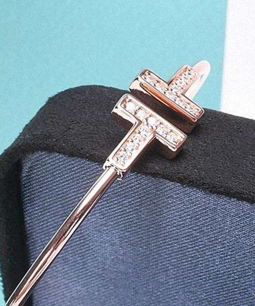 Coo+i（クーイ）の「デザインバングル（バングル/リストバンド・レディース・シルバー/ゴールド/ピンクゴールド・FREE）」の3枚目の写真