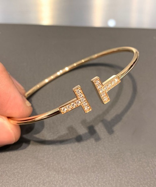 Coo+i（クーイ）の「デザインバングル（バングル/リストバンド・レディース・シルバー/ゴールド/ピンクゴールド・FREE）」の2枚目の写真