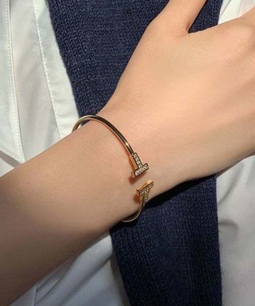 Coo+i（クーイ）の「デザインバングル（バングル/リストバンド・レディース・シルバー/ゴールド/ピンクゴールド・FREE）」の4枚目の写真