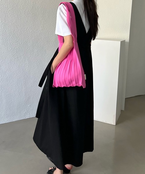 Girly Doll（ガーリードール）の「サイドリボンジャンパースカート（ジャンパースカート・レディース・ブラック/カーキ・F）」の11枚目の写真