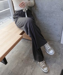 イージーカットフレアカラーパンツ
