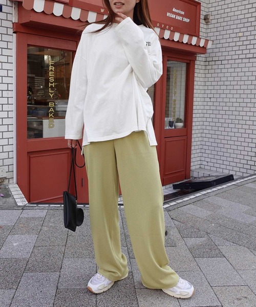 CORNERS（コーナーズ）の「イージーカットフレアカラーパンツ（スウェットパンツ・レディース・チャコールグレー/ブラック/グレイッシュベージュ/アイボリー/ピンク/ライム・M/L/XL）」の13枚目の写真