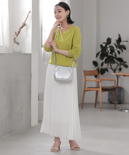 ALTROSE（アルトローズ）の「がま口ショルダーバッグ クララ（ショルダーバッグ・レディース・ベージュ/アイボリー/ブラック/シルバー・FREE）」の12枚目の写真