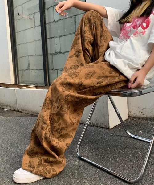 Mayree（メイリー）の「フラワー柄ワイドストリートパンツ(se)（スラックス・レディース・ブラウン/ブラック・FREE）」の6枚目の写真