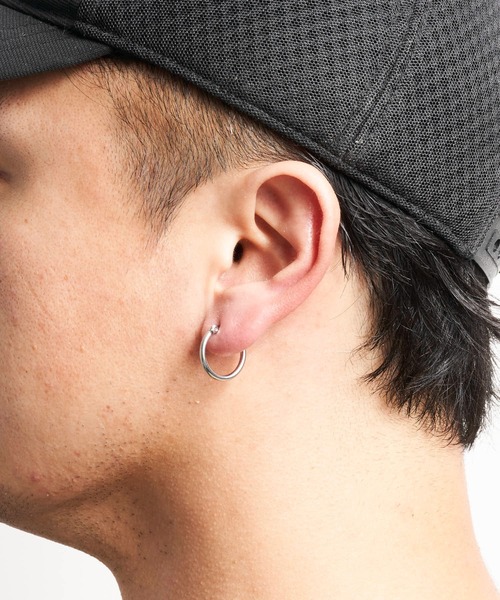 ADPOSION(アドポーション)の「【WEB限定】14mm フープピアス(片耳)(ピアス(片耳用)・レディース・シルバー/ゴールド/ブラック・FREE)」の10枚目の写真