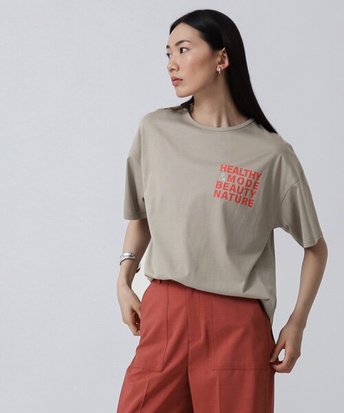 GALLEST(ギャレスト)の「ワンポイントロゴTシャツ(Tシャツ/カットソー・レディース・ホワイト/ブラック/サンドベージュ・13/38)」の5枚目の写真