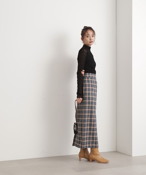 N.（N. Natural Beauty Basic）（エヌエヌナチュラルビューティーベーシック）の「◆シアーウェーブカットソー（Tシャツ/カットソー・レディース・ブラック/オフホワイト/ライトグリーン・MEDIUM）」の18枚目の写真