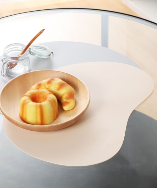 studio CLIP（スタディオクリップ）の「リバーシブルフェイクレザーランチョンマット（ランチョンマット/テーブルウェア・レディース・ブルー/イエロー/ベージュ/レッド/アイボリー・FREE）」の6枚目の写真