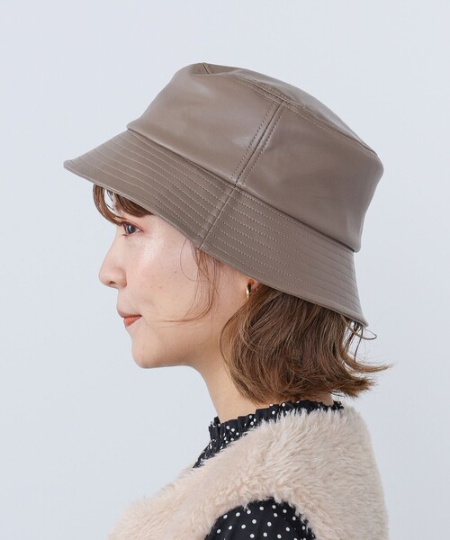 BEAMS HEART（ビームスハート）の「BEAMS HEART / フェイクレザー バケットハット（ハット・レディース・ブラック/モカ・FREE）」の7枚目の写真