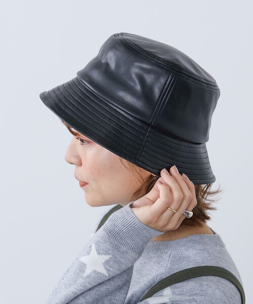 BEAMS HEART（ビームスハート）の「BEAMS HEART / フェイクレザー バケットハット（ハット・レディース・ブラック/モカ・FREE）」の5枚目の写真
