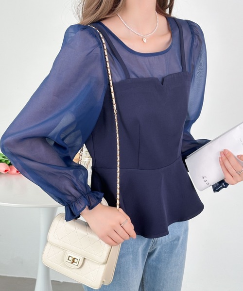 ECLIN（エクラン）の「レイヤード風ペプラム切替ブラウス（シャツ/ブラウス・レディース・ブラック/ネイビー/グレー/ベージュ・S/M）」の17枚目の写真