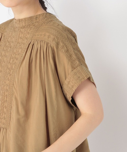 studio CLIP（スタディオクリップ）の「Wフロントクラフト刺繍ブラウス（シャツ/ブラウス・レディース・オフホワイト/ベージュ/ブラック・FREE）」の15枚目の写真