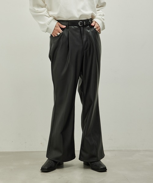 JUNRED（ジュンレッド）の「レザーワイドフレアパンツ（その他パンツ・メンズ・ブラック・L/M/S）」の2枚目の写真