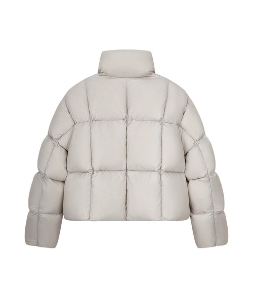 JNBY（ジェーエヌビーワイ）の「Cropped Quilted Down Jacket（ダウンジャケット/コート・レディース・ホワイト/ブラック/ピンク・38/36/40）」の11枚目の写真