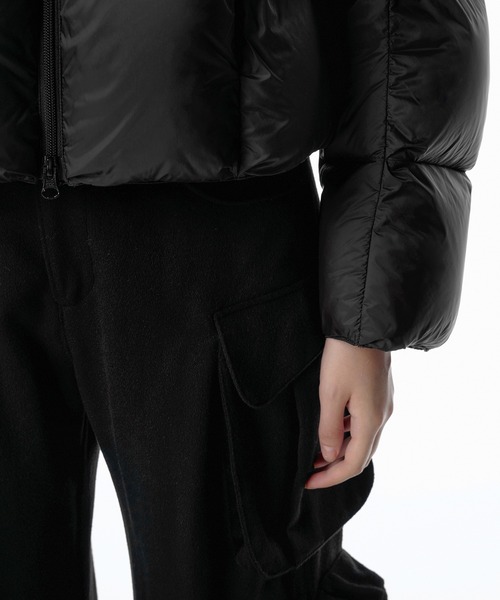 JNBY（ジェーエヌビーワイ）の「Cropped Quilted Down Jacket（ダウンジャケット/コート・レディース・ホワイト/ブラック/ピンク・38/36/40）」の20枚目の写真