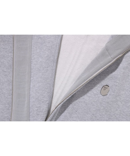 A BATHING APE(アベイシングエイプ)の「METAL ONE POINT FULL ZIP HOODIE M(パーカー・メンズ・ピンク/グレー/アイボリー/サックスブルー/ブラック/ブラウン・MEDIUM/LARGE/X-LARGE/SMALL)」の15枚目の写真
