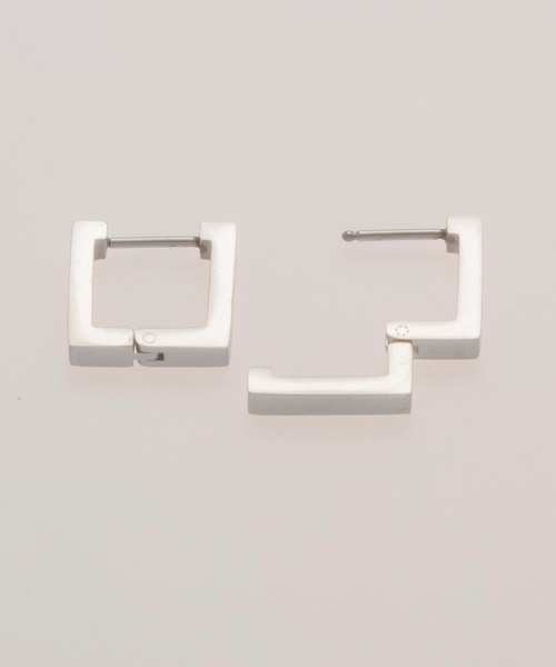 BUTTON&CUFFLINKS(ボタンアンドカフリンクス)の「BUTTON&CUFFLINKS ボタンアンドカフリンクス:ステンレス スクエアピアス 四角ピアス 14mm(ピアス(両耳用)・レディース・ブラック/ゴールド/シルバー・FREE)」の2枚目の写真