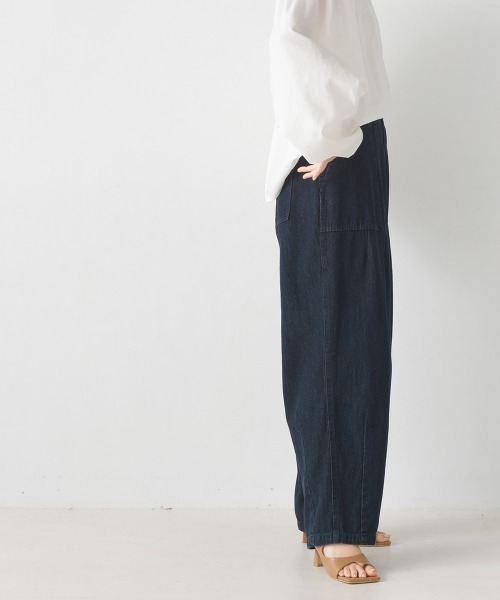 OMNES(オムネス)の「ダンプバルーンカーゴパンツ(カーゴパンツ・レディース・アイボリー/ネイビー/カーキ/ブラック/インディゴブルー/キナリ/ベージュ/ブルー・LARGE/MEDIUM)」の21枚目の写真