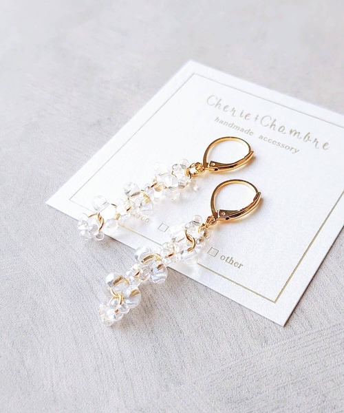 tone(トーン)の「【Cherie+Chambre】Farfalle Beads Pierce(ピアス(両耳用)・レディース・グリーン/クリア・FREE)」の1枚目の写真